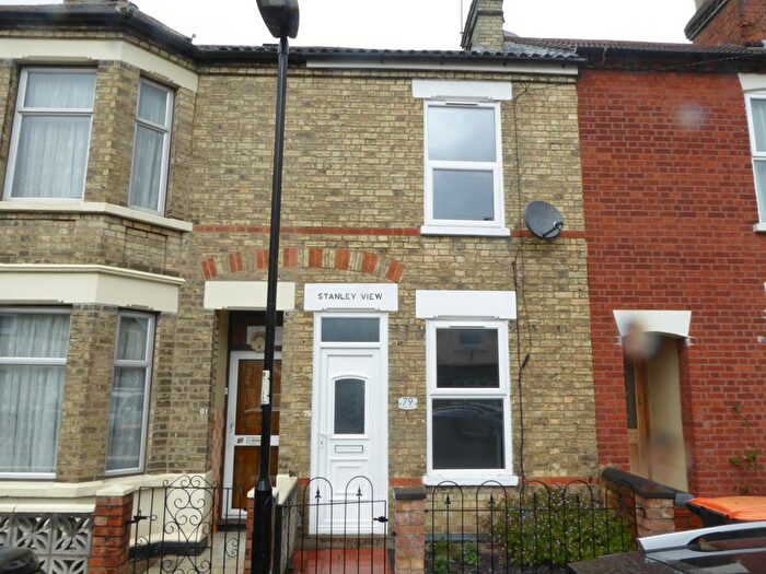 3 Bedroom Terraced House To Rent In Stanley Street, Bedford, MK41