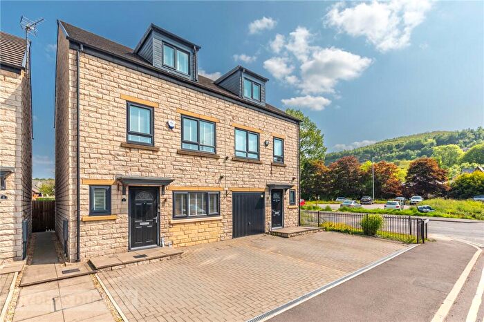 3 Bedroom Semi Detached House For Sale In Co-Operation Street, Rawtenstall, Rossendale, BB4