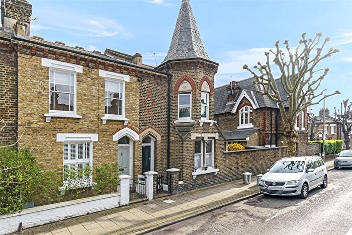 3 Bedroom Terraced House To Rent In Eversleigh Road, London, SW11