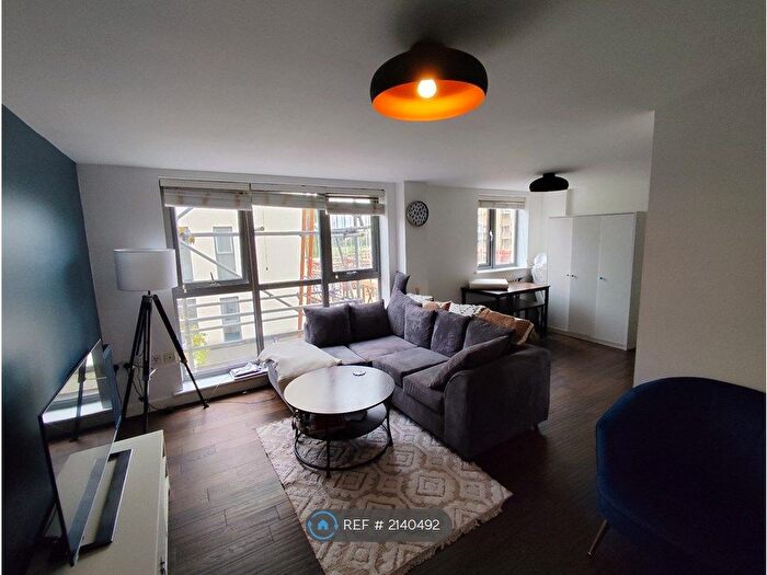 1 Bedroom Flat To Rent In Peckham Rye, London, SE15