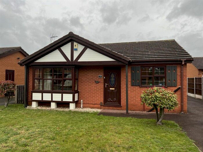 2 Bedroom Detached Bungalow To Rent In Waltham Road, Lincoln, LN6