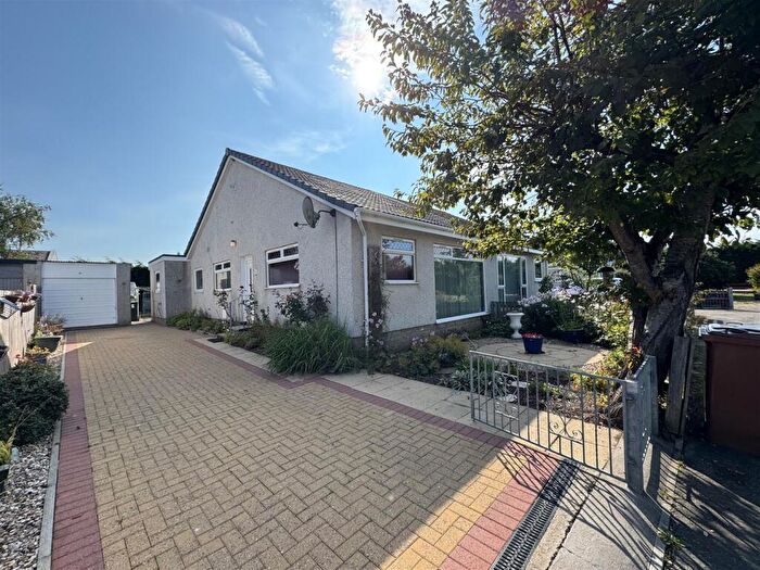 3 Bedroom Semi-Detached Bungalow For Sale In Mossmill Park, Mosstodloch, IV32