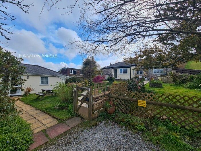 4 Bedroom Property For Sale In Bell Vean, Lanner, Redruth, TR16