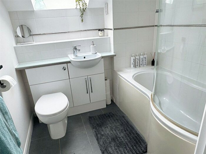 1 Bedroom Flat For Sale In Hemel Hempstead Road, Redbourn, St. Albans, Hertfordshire, AL3