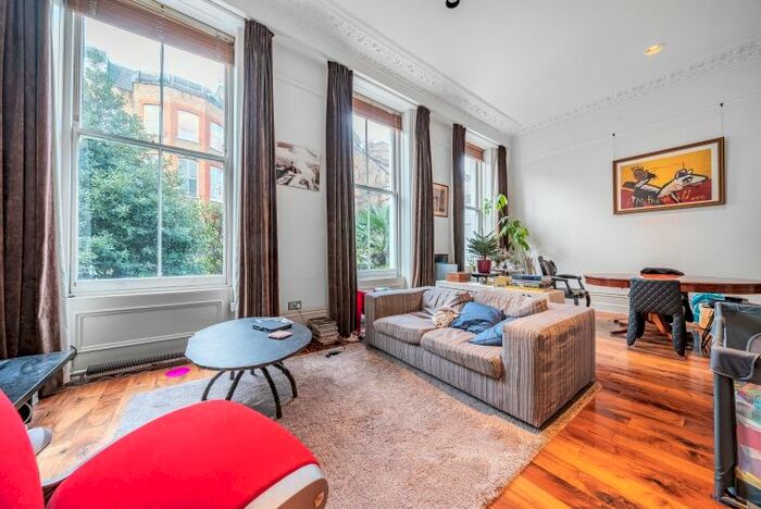 3 Bedroom Flat To Rent In Old Brompton Road, London, SW5