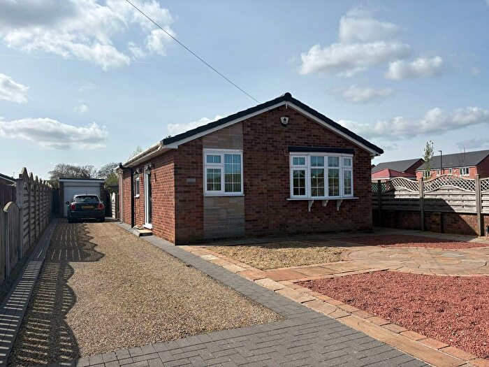 2 Bedroom Bungalow For Sale In St.Oswalds Drive, Finningley, DN9