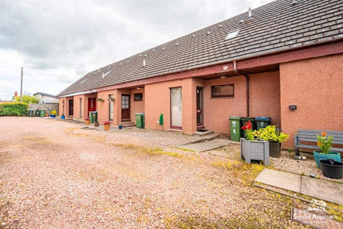 3 Bedroom House For Sale In Cambridge Court, East Brougham Street, Stanley, Perth, PH1