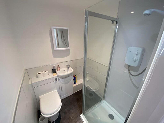 5 Bedroom House To Rent In Hanover Square, Leeds, LS3