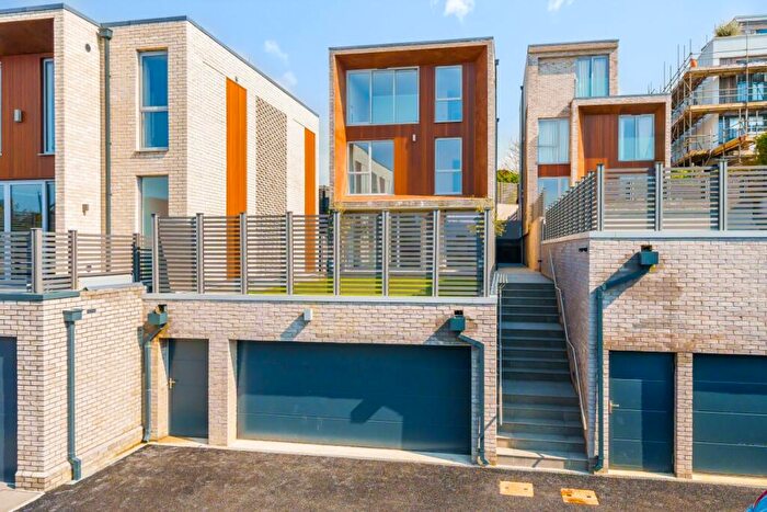 6 Bedroom Terraced House To Rent In Roedean Road Roedean, BN2