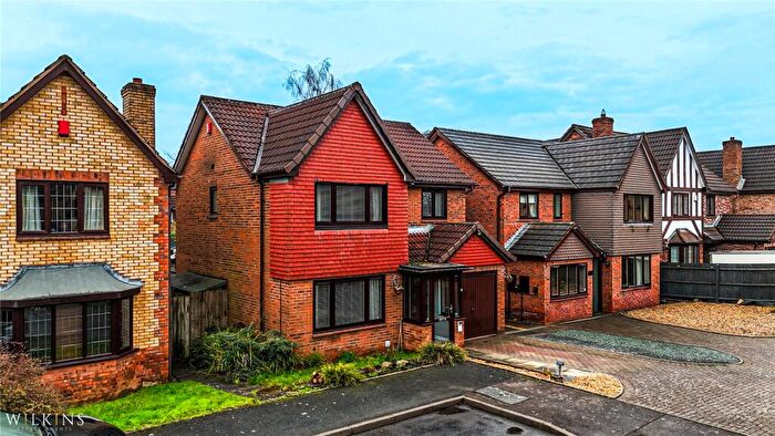 4 Bedroom Detached House For Sale In Durlston Close, Amington, Tamworth, Staffordshire, B77