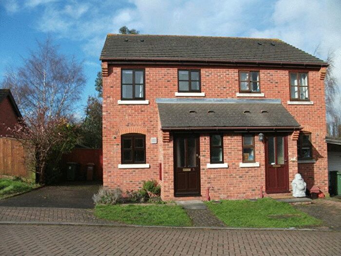 2 Bedroom Semi Detached House To Rent In Wenlock Close, Didcot, OX11