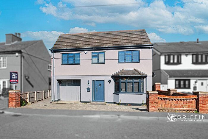 4 Bedroom Semi-Detached House For Sale In Princess Margaret Road, East Tilbury, Tilbury, RM18