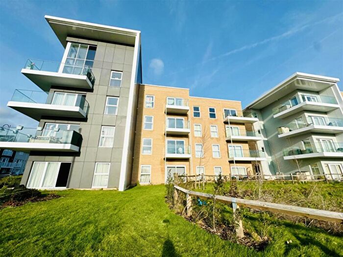 1 Bedroom Apartment For Sale In Fairhaven Drive, Reading, RG2