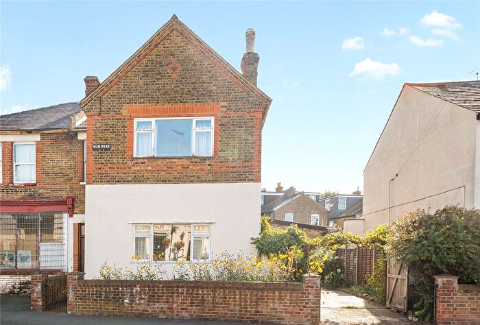 2 Bedroom Semi-Detached House For Sale In Elm Road, Kingston Upon Thames, KT2