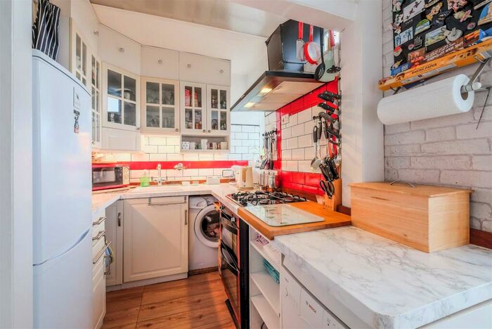 2 Bedroom Terraced House For Sale In Holme Road, Halifax, HX2