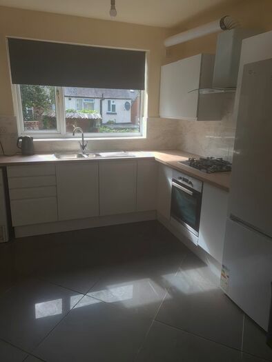 8 Bedroom Terraced House To Rent In Harlaxton Drive, Nottingham, NG7