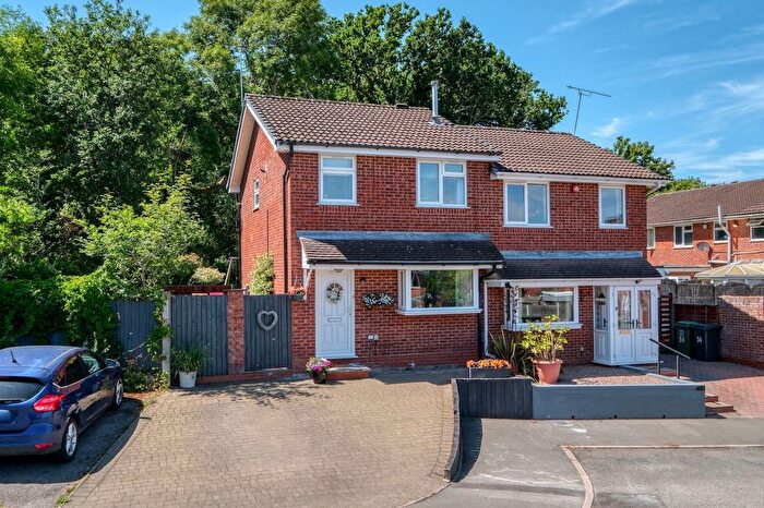 3 Bedroom Semi-Detached House For Sale In Bilbury Close, Redditch, B97