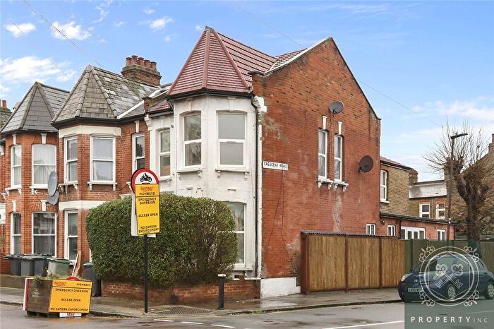 3 Bedroom Flat To Rent In Carlingford Road, London, N15