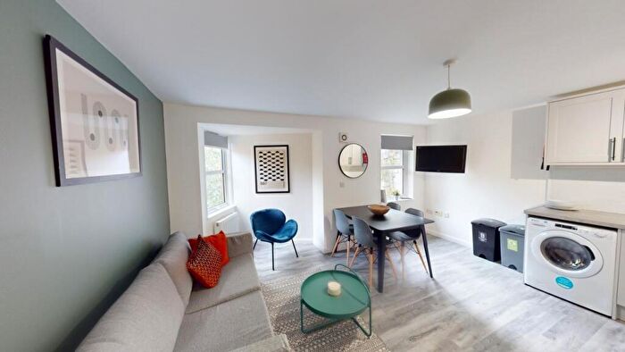 4 Bedroom Flat To Rent In , Piccadilly Place, F4