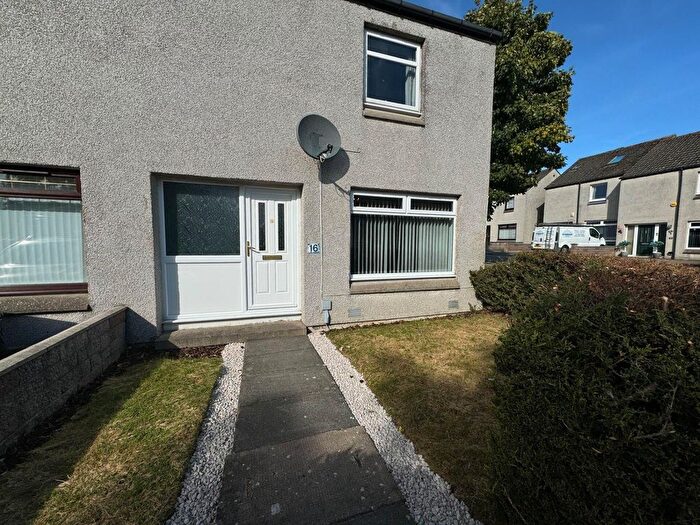 2 Bedroom Terraced House To Rent In Lerwick Road, Aberdeen, AB16