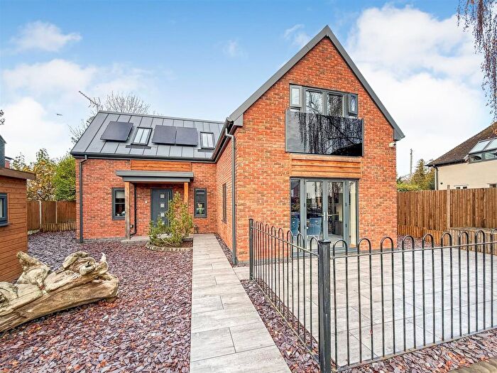 4 Bedroom Detached House For Sale In Penson Walls, Off Park Avenue, Oswestry, SY11