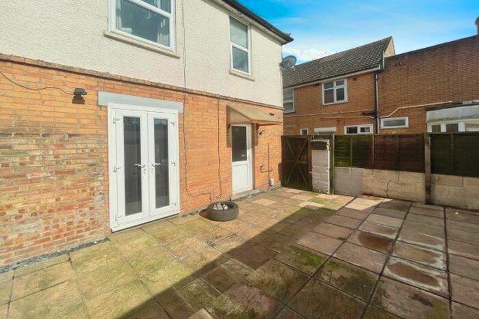 1 Bedroom Flat To Rent In Nacton Road, Ipswich, IP3