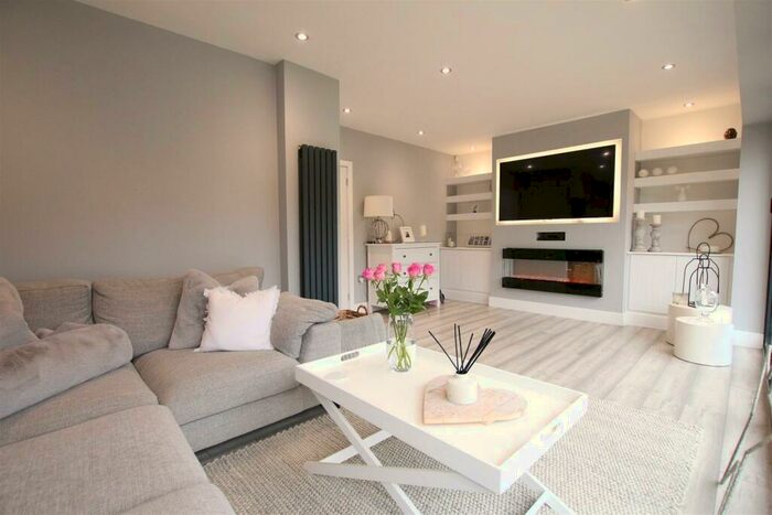 3 Bedroom House To Rent In Grasscroft, Northampton, NN2