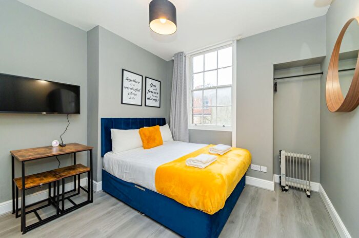 1 Bedroom Studio To Rent In Middle Street, Brighton, BN1