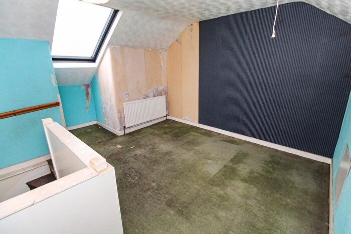 3 Bedroom Terraced House For Sale In Hallam Fields Road, Ilkeston, DE7