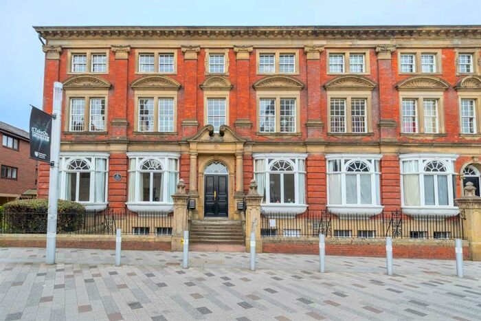 2 Bedroom Flat To Rent In Northumberland Road, Newcastle Upon Tyne, NE1