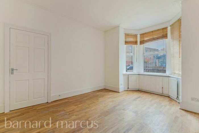 3 Bedroom House To Rent In Canterbury Road, Croydon, CR0