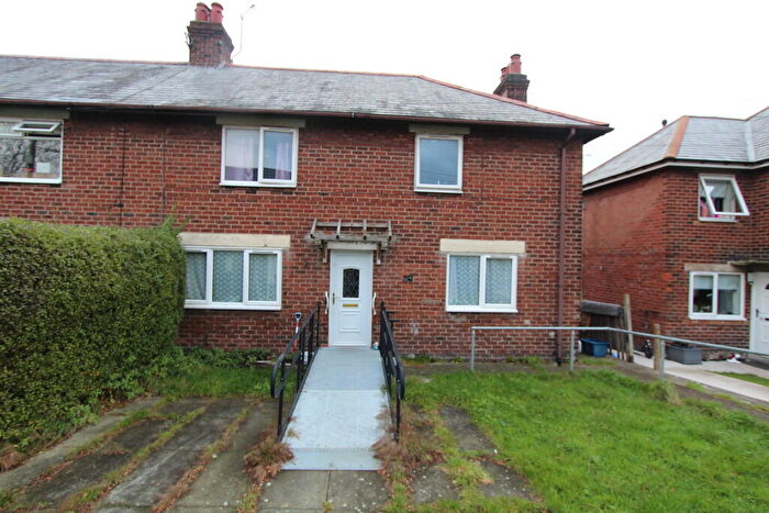3 Bedroom Semi-Detached House For Sale In Heol Eifion, Rhosllanerchrugog, Wrexham, LL14