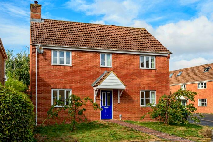 4 Bedroom Detached House To Rent In Swindon, Wiltshire, SN25