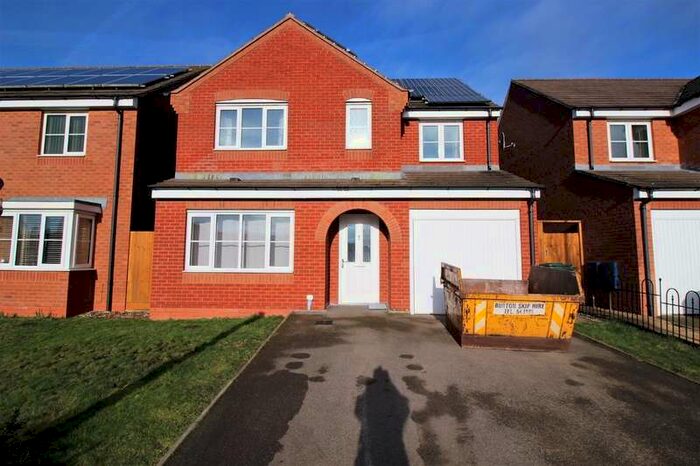 4 Bedroom Detached House To Rent In Grindley Way, Swadlincote, DE11
