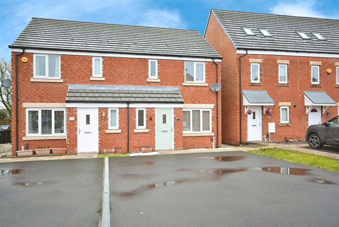 3 Bedroom Semi-Detached House For Sale In Swallow Crescent, Maghull, Liverpool, L31