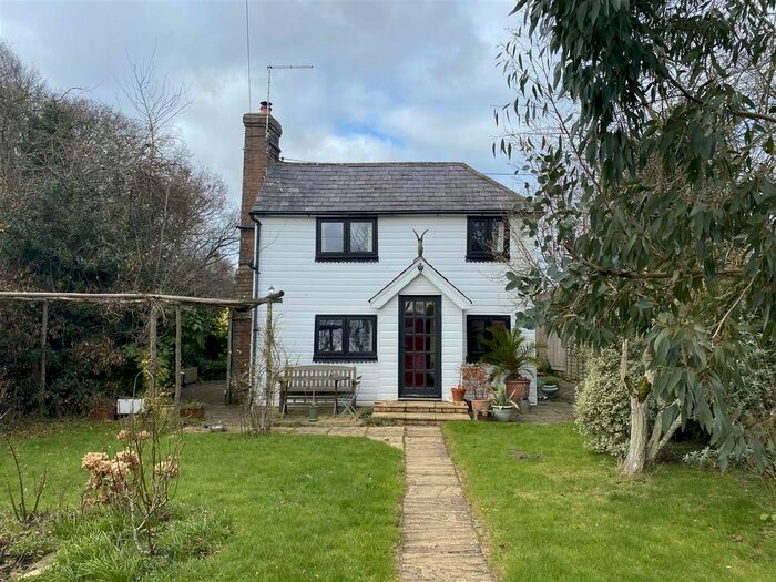 3 Bedroom Detached House To Rent In Off Main Street, Peasmarsh, Rye, TN31