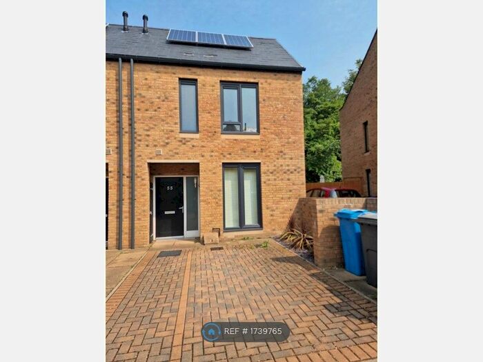 2 Bedroom Terraced House To Rent In Castle Croft Drive, Sheffield, S2