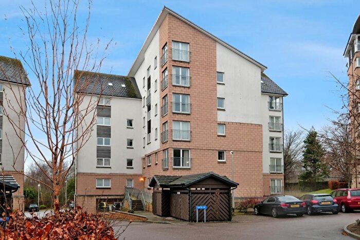 2 Bedroom Flat To Rent In Shaw Crescent, Aberdeen, AB25