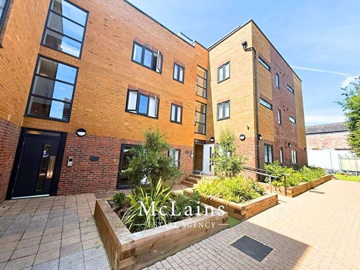 2 Bedroom Flat To Rent In North Street, Luton, LU2