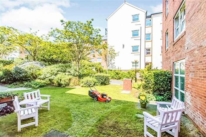 1 Bedroom Retirement Property To Rent In Homerees House, The Parade, Carmarthen, SA31