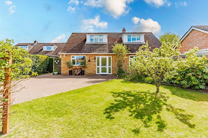 3 Bedroom Chalet For Sale In Mill Road, Blofield Heath, NR13