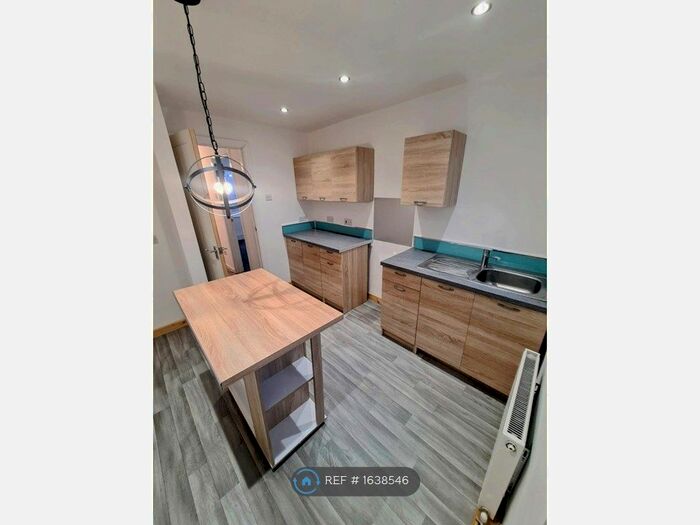 3 Bedroom Terraced House To Rent In Campion Close, Bolton-Upon-Dearne, Rotherham, S63