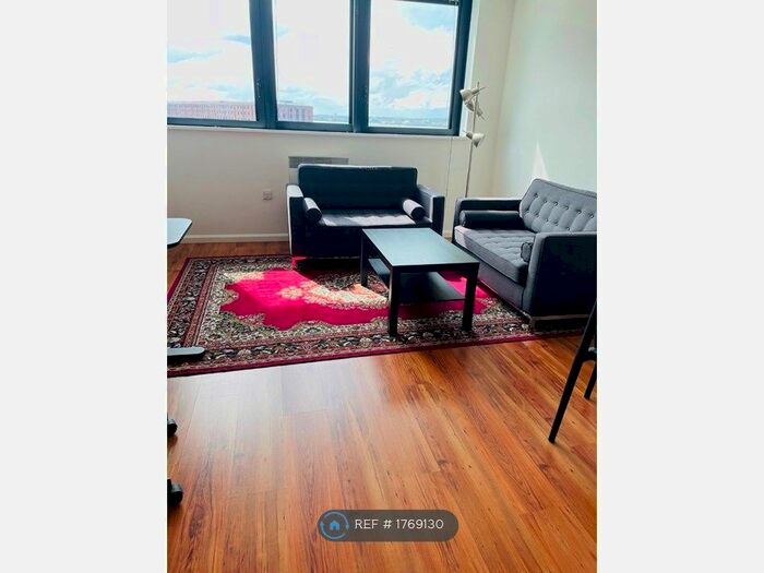2 Bedroom Flat To Rent In Mann Island, Liverpool, L3
