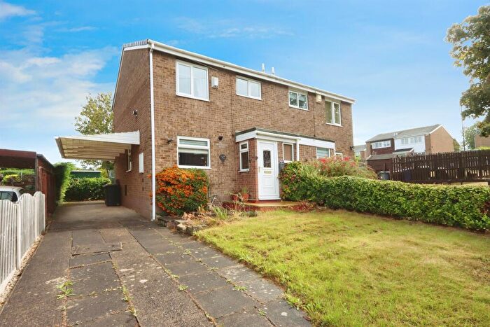 3 Bedroom Semi-Detached House For Sale In Spinkhill Avenue, Woodthorpe, Sheffield, S13