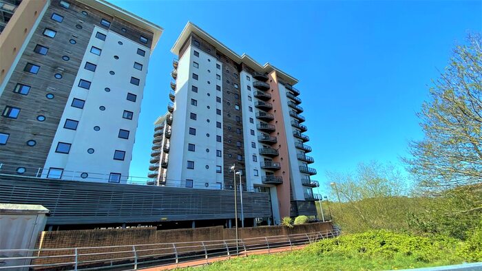 2 Bedroom Flat To Rent In Victoria Wharf, Watkiss Way, Cardiff, CF11