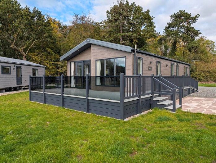 2 Bedroom Lodge For Sale In Stixwould Road, Woodhall Spa, Lincolnshire, LN10