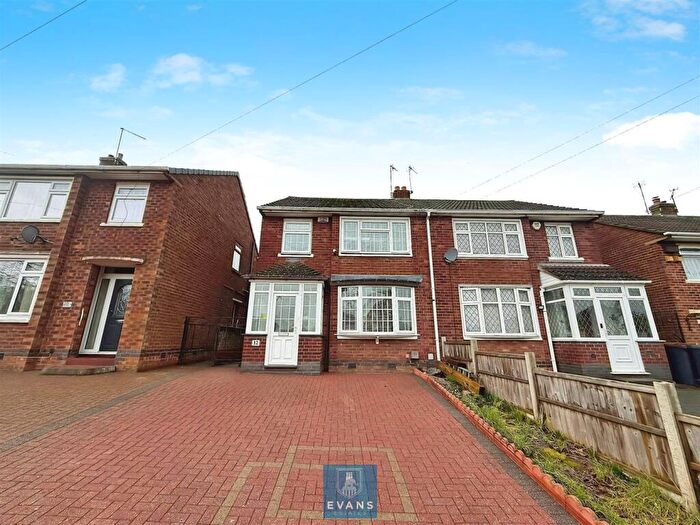 3 Bedroom Semi Detached House For Sale In Canon Drive, Ash Green, Coventry, CV7