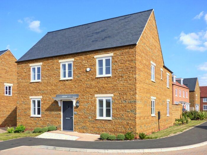 4 Bedroom Detached House To Rent In The Robins, Adderbury, Banbury, Oxfordshire, OX17