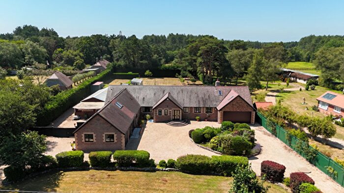 8 Bedroom Detached House For Sale In Wayside Road, St Leonards, Ringwood, BH24