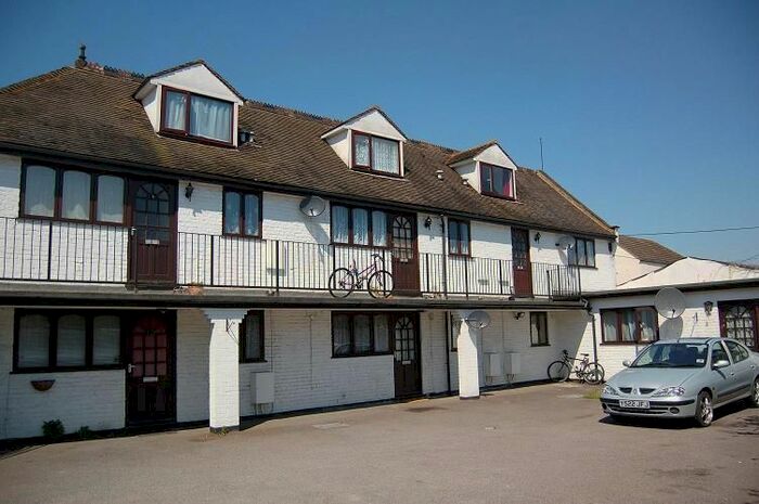 1 Bedroom Property To Rent In Stable Court, St. Marys Road, Faversham, ME13